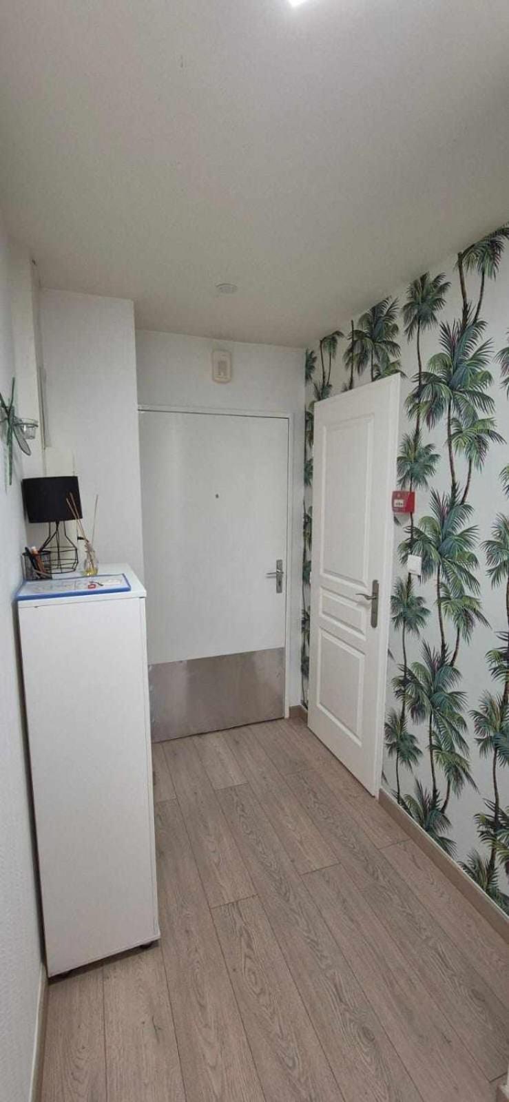 Nouveau !! Appartement Confortable Totalement Renove Avec Parking Gratuit - Hypercentre De Nancy Eksteriør bilde